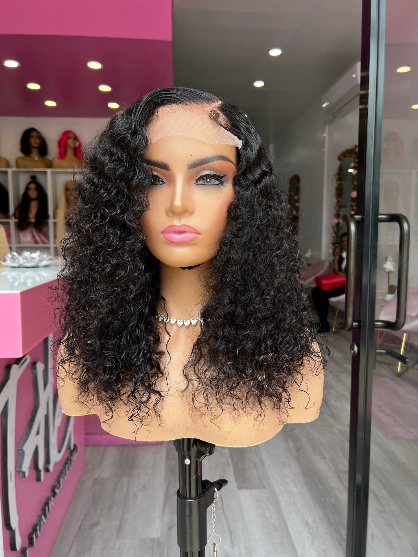 
                  
                    5x5 Black Curly Lace Closure Human Hair Wig
                  
                