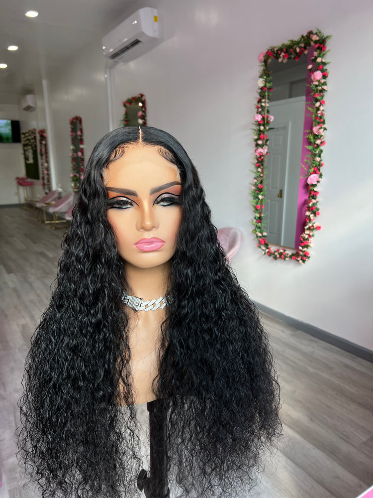 
                  
                    26" 5x5 Water Wave Lace Closure Human Hair Wig
                  
                